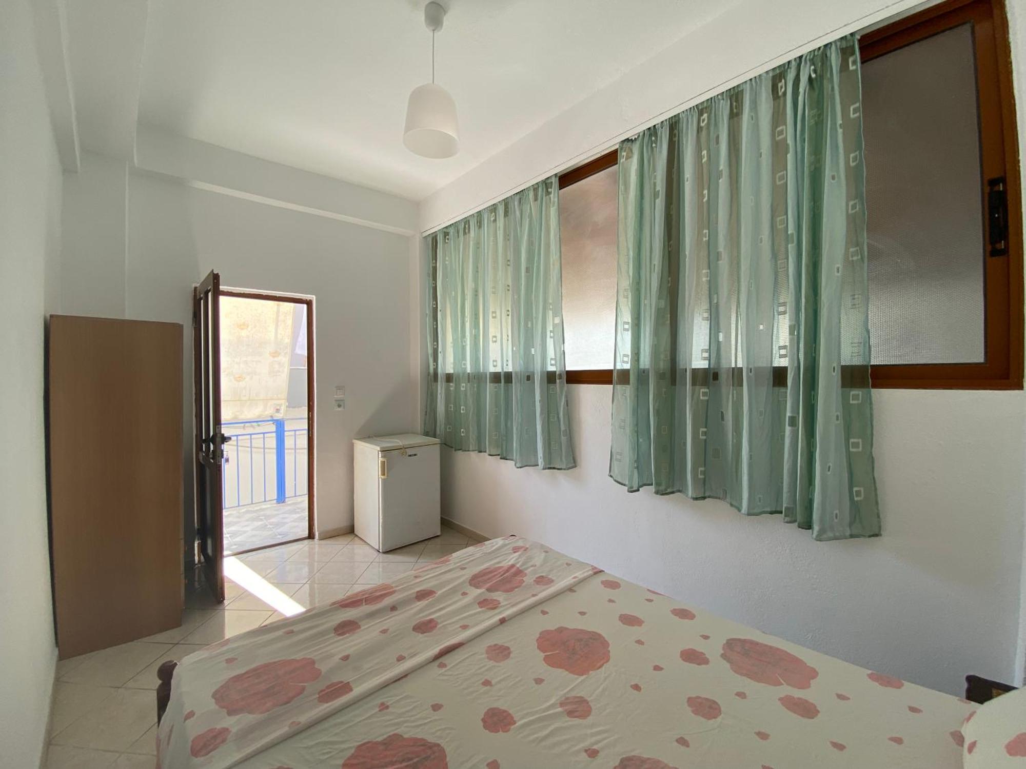 Angelview Apartments Himara Szoba fotó